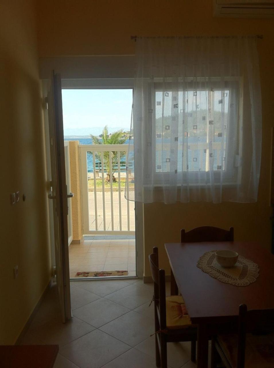 Apartments Kolt - 15M From Sea Kali Ngoại thất bức ảnh